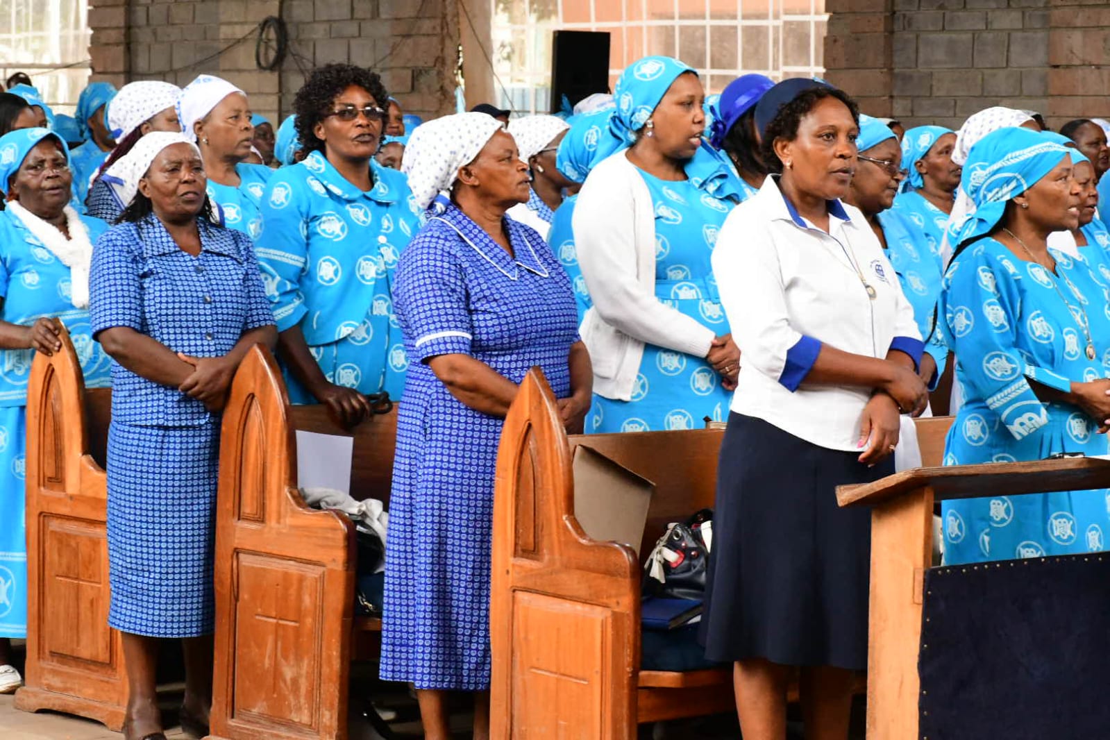 MOTHERS UNION ANNUAL RALLY PAINTS CATHEDRAL BLUE