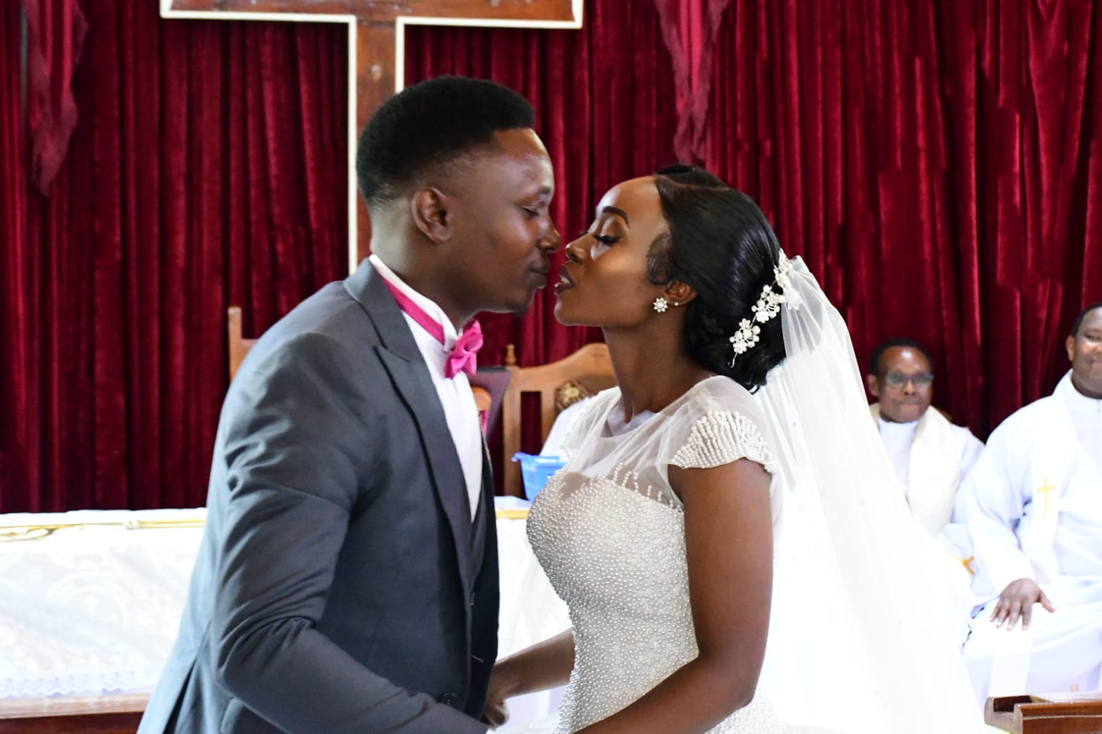 NAOMI AND DAVID TIE THE KNOT IN EXQUISITE WEDDING